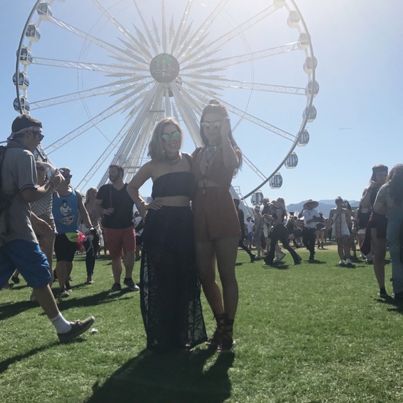 Showpo Set - Picture 2 of 3